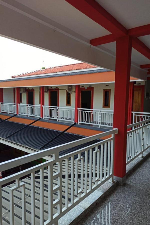 Harmony House Syariah near Alun Alun Pati Hotel Bagian luar foto