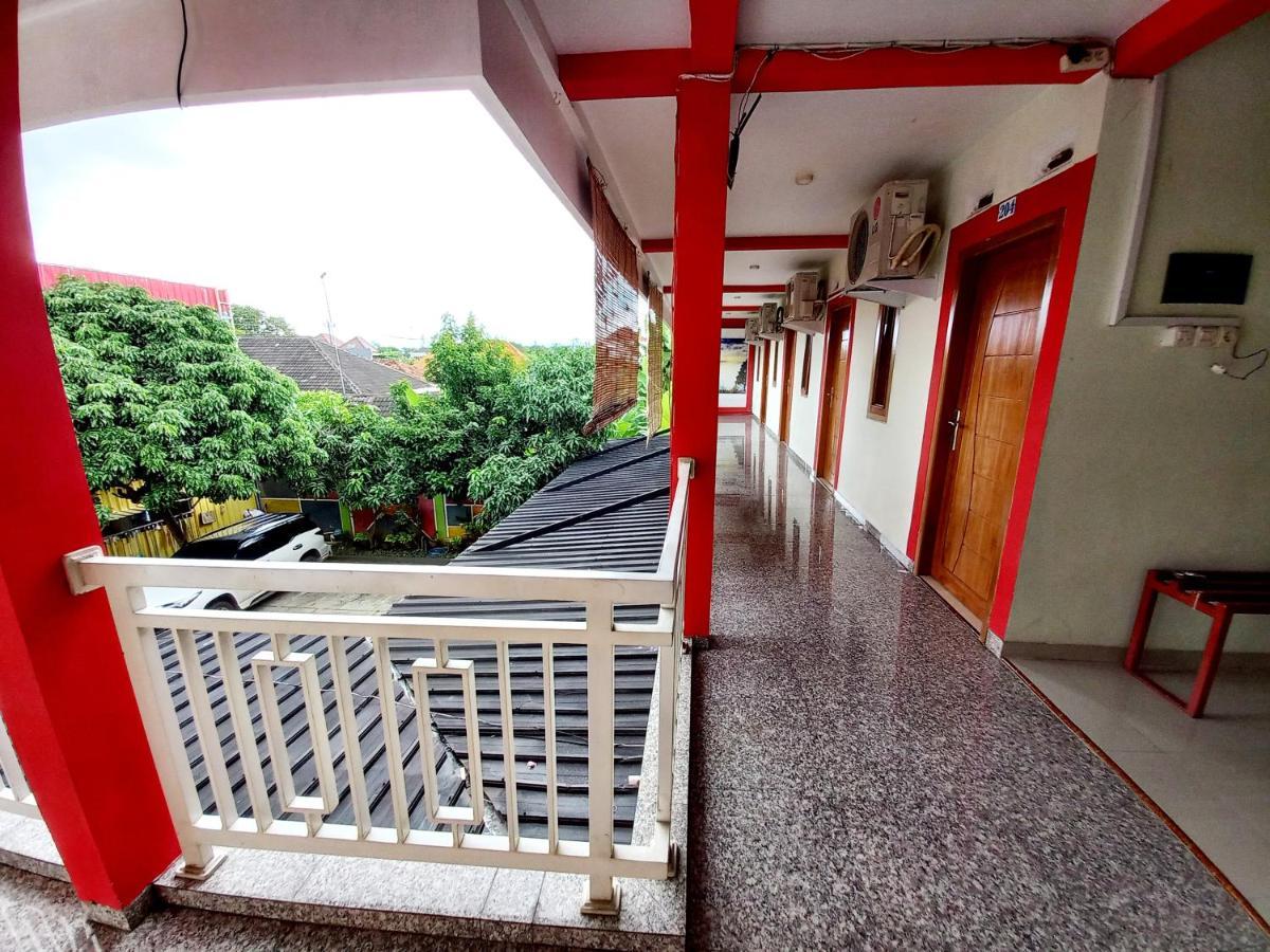 Harmony House Syariah near Alun Alun Pati Hotel Bagian luar foto